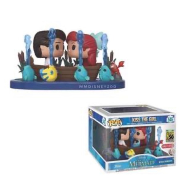 Vaulted New 2019 Disney’s The Little Mermaid “Kiss the Girl” Funko Pop Scene 6in - Picture 1 of 2